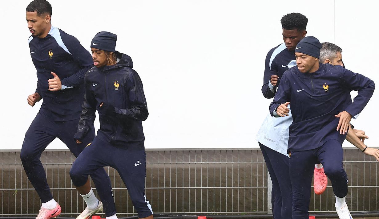 Pertemuan terakhir Prancis dan Belgia terjadi di semifinal UEFA Nations League pada Oktober 2021. Saat itu, Prancis menang 3-2. (FRANCK FIFE/AFP)