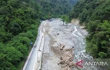 BPJN Hentikan Sementara Pekerjaan Jalan Lembah Anai Demi Kelancaran Mudik Lebaran 2026