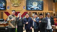 Menpora Erick Thohir (tengah) saat melakukan audiensi dengan Komisi X DPR RI. (dok. Kemenpora)
