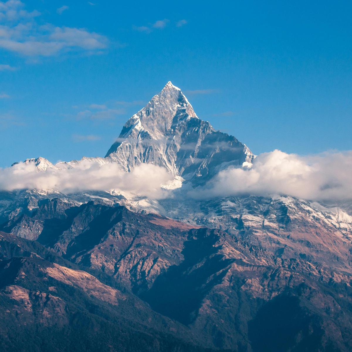 Ilustrasi gunung
