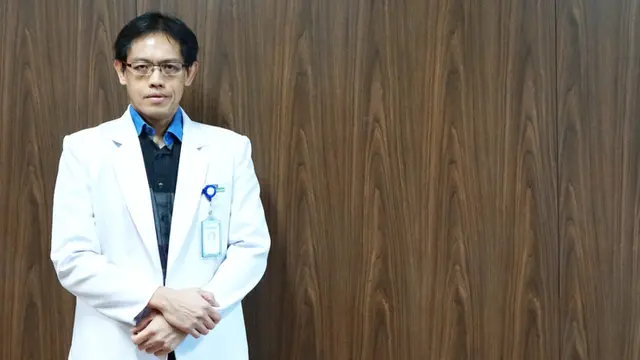 Dr. dr. C. Rinaldi Lesmana, Sp.PD-KGEH, dokter spesialis penyakit dalam konsultan gastro-entero-hepatologi RS Siloam MRCCC Semanggi.