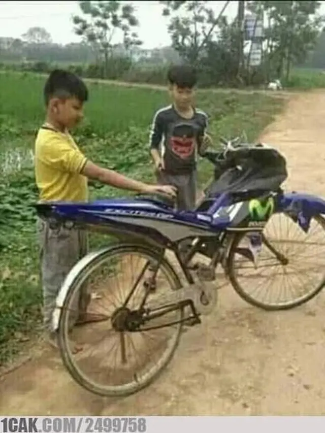 10 Modifikasi Motor Balap Ini Nyeleneh Banget, Pembalap Tepuk Jidat