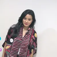 Selasa, (4/4) Marcella Zalianty berkunjung ke gedung DPR/MPR RI.