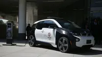 Kepolisian Los Angeles diberi jangka waktu selama 12 bulan untuk menguji coba kemampuan mobil listrik tersebut.