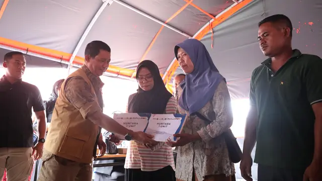 Penyerahan 252 unit hunian sementara (huntara) kepada warga terdampak bencana hidrometeorologi di Kecamatan Ketol, Kabupaten Aceh Tengah.