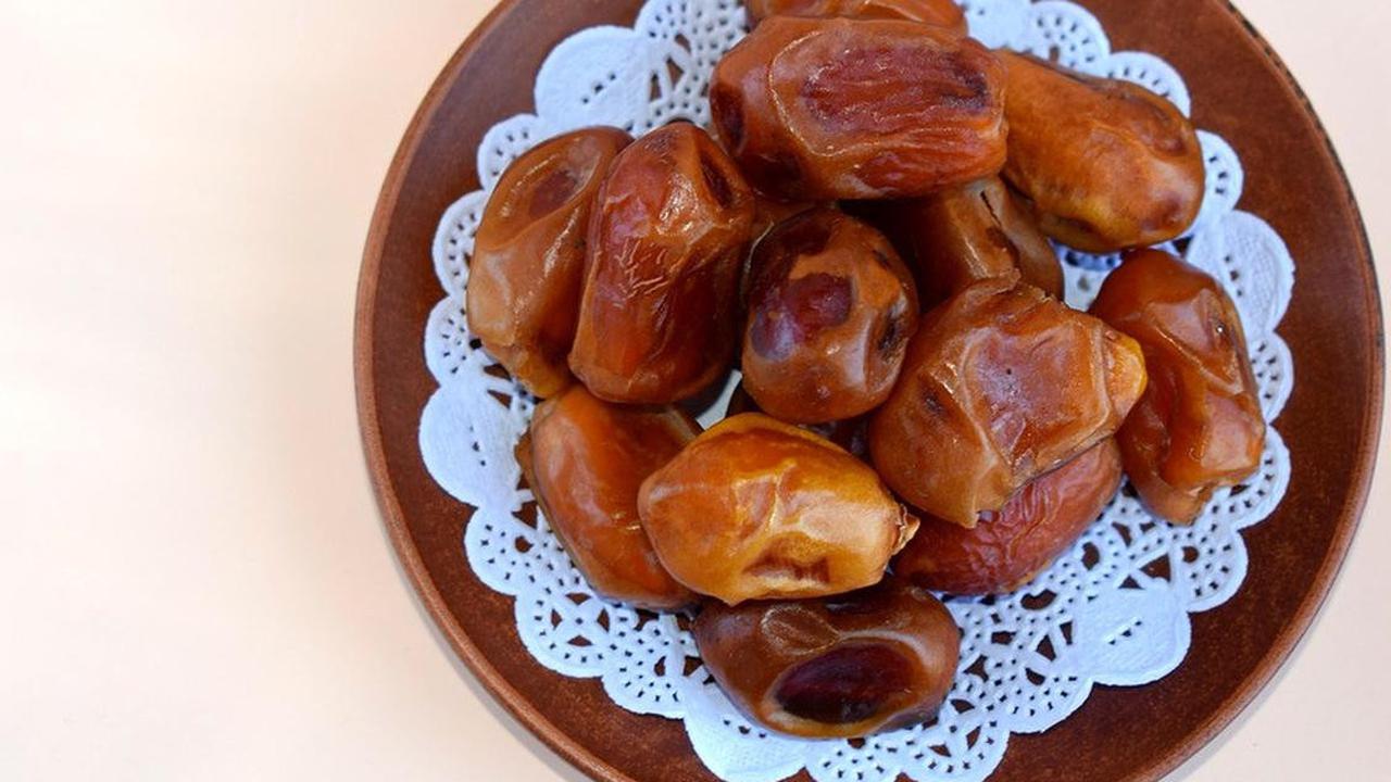 Aman atau Tidak Penderita Diabates Makan Kurma? Ini Penjelasannya