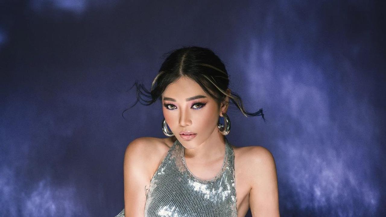 Tampil Makin Bersinar, Ini 7 Pemotretan Terbaru Wendy Walters yang Menawan