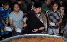 Perdana, Bobon Santoso Masak Besar Untuk Sahur Hanya 30 Menit, Langsung Bagi-bagi ke Warga 'Semoga Berkah