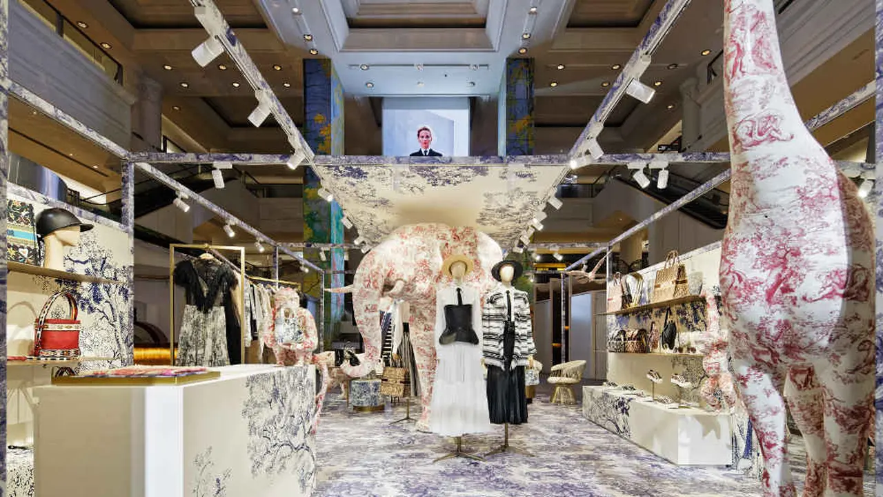 Paduan Tradisi Menjadi Tema Menarik untuk Pop Up Dior di Plaza Indonesia