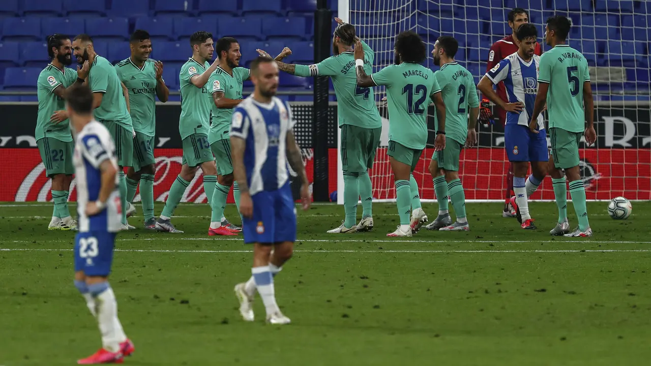 FOTO: Kalahkan Espanyol, Real Madrid Puncaki Klasemen La Liga