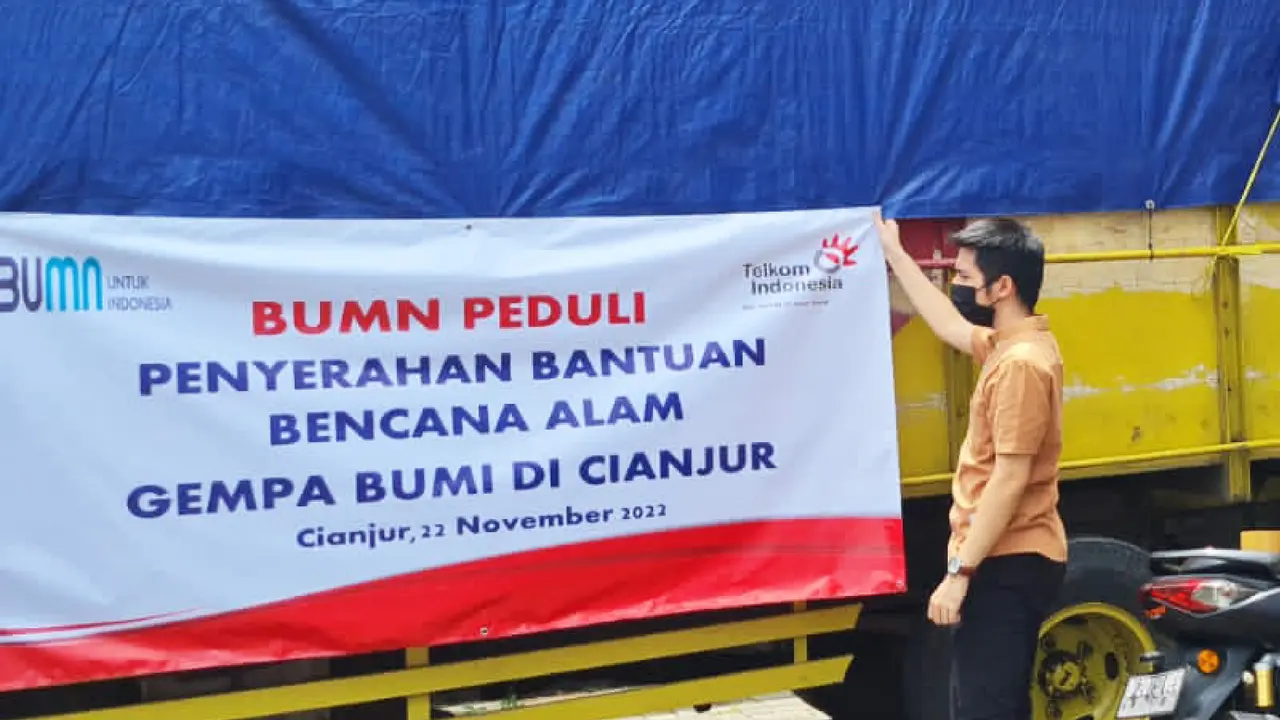 Gerak Cepat, Telkom Salurkan Paket 1.000 Sembako untuk Korban Bencana Gempa Cianjur