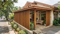 7 Ide Penutup Teras Rumah yang Sejuk tapi Tetap Tertutup, Solusi Cerdas agar Teras Tidak Terasa Pengap