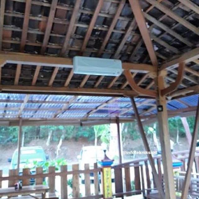6 Pemasangan AC di Luar Ruangan Ini Nyeleneh, Jadi Enggak Punya Fungsi