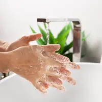 Mencuci tangan dengan sabun/copyright freepik.com/freepik