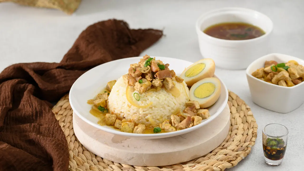 Kuliner Nasi Bakmoy
