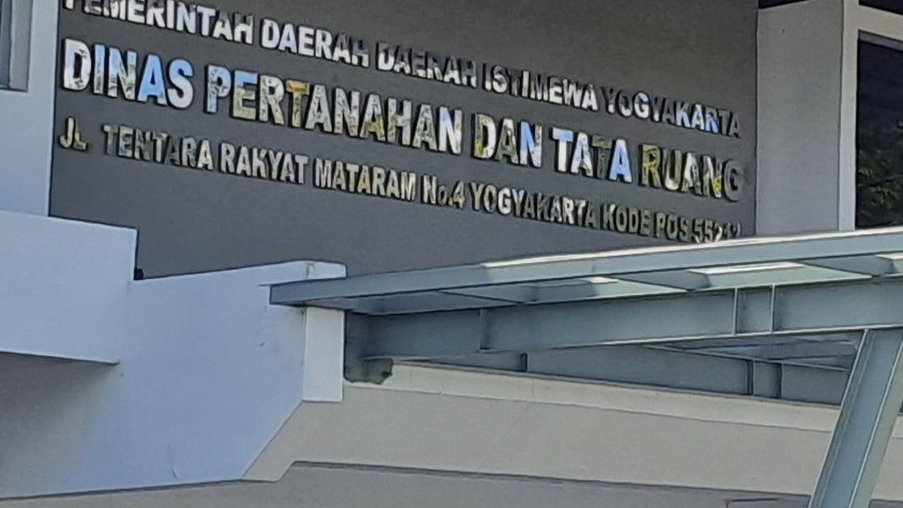 Diketahui, penyalahgunaan TKD yang melibatkan PT Deztama Putri Sentosa yang sudah ditangani Kejati DIY. Kejati DIY telah menetapkan dua tersangka yaitu RS yang merupakan direktur PT Deztama Putri Sentosa dan AS, lurah nonaktif Caturtunggal.
