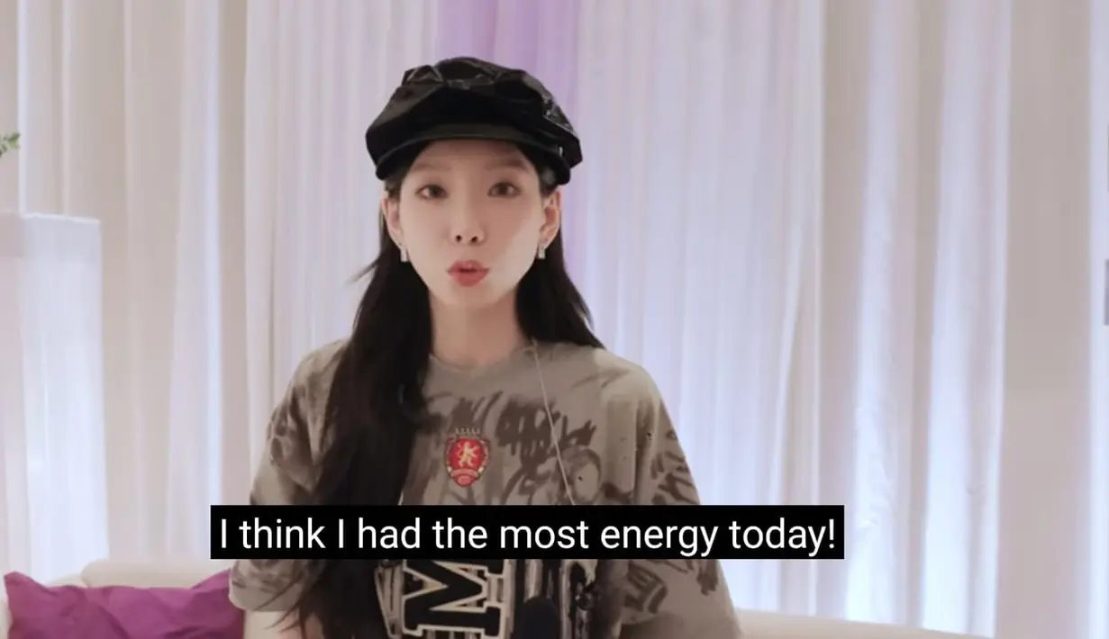 Taeyeon merasa sangat berenergi saat tampil di Indonesia. Mungkin karena semangat para fans yang juga sangat totalitas. (Foto: YouTube/ Taeyeon Official)