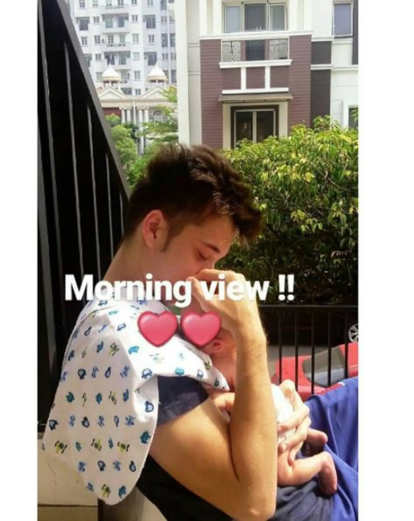 Stefan William sedang berjembur bersama bayinya (Instagram/@Stefanaticfamily)