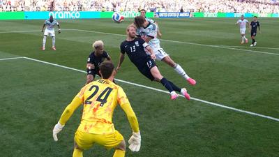 FOTO: Amerika Serikat Tersingkir Belgia Tantang Spanyol di Perempat Final