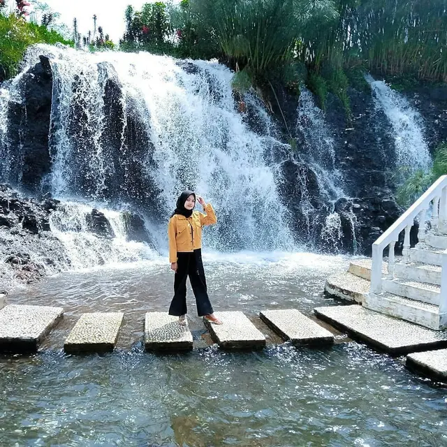 Curug Grojogan Ratu, Kesejukan yang Mudah Diakses