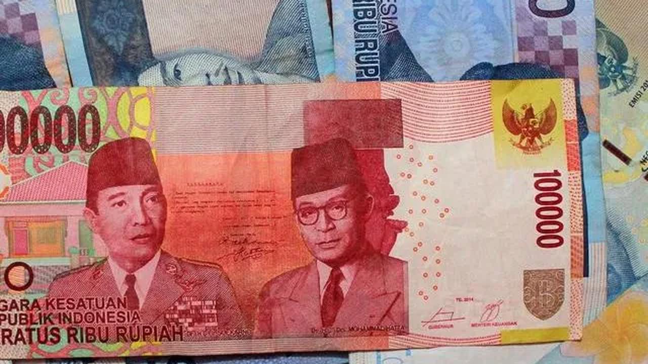 Pelaku menjual sepeda motor milik korban, Honda Revo Absolute nomor polisi BG 3509 IS, seharga Rp1,9 juta.