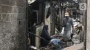 Penyebab kebakaran diduga berasal dari rumah seorang pengepul rongsokan sampah plastik. (Liputan6.com/Herman Zakharia)