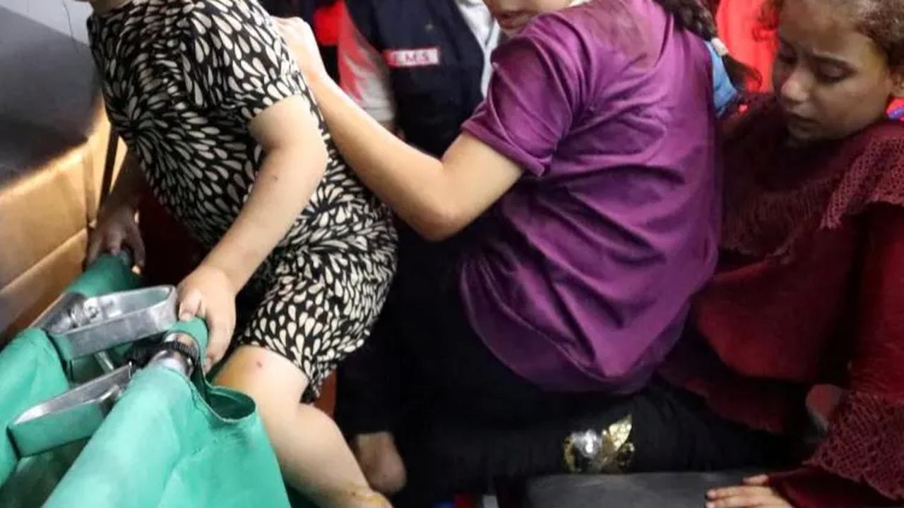 Trauma mendalam juga dirasakan anak-anak Gaza yang menjadi korban serangan tersebut.