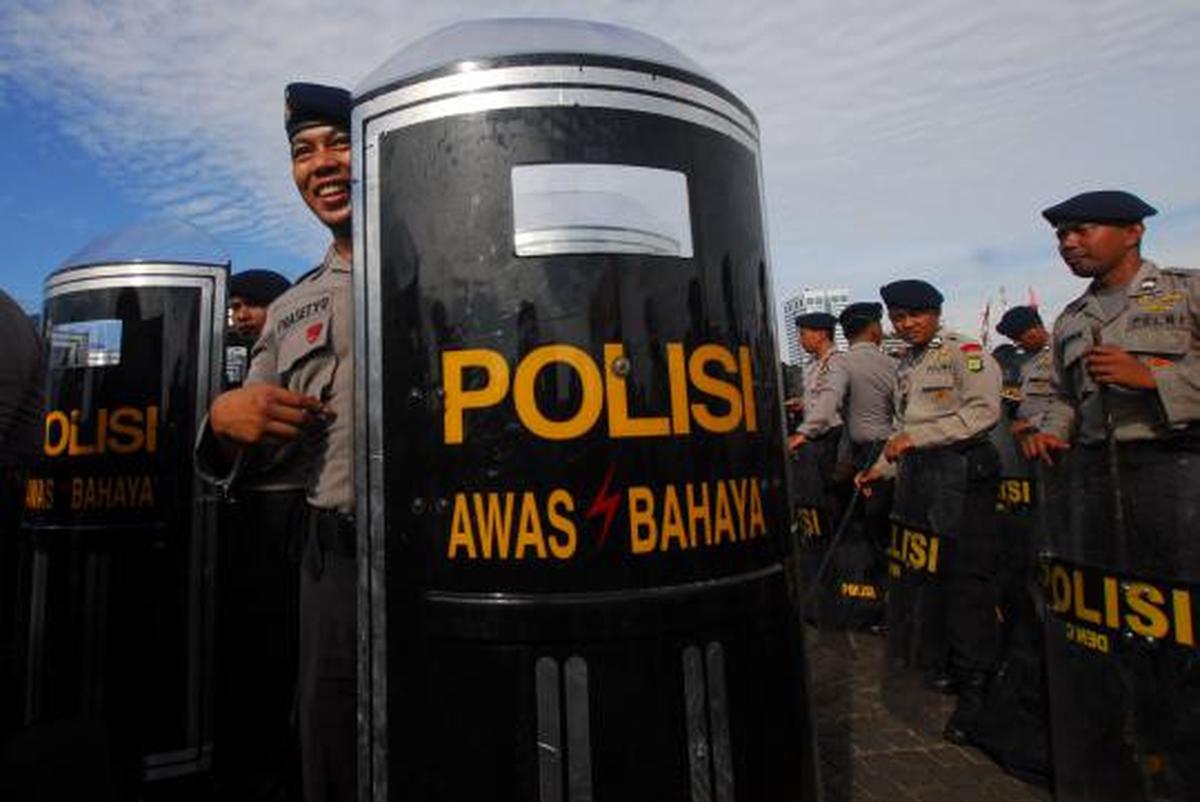 Apel gelar pasukan 'Operasi Lilin 2012' di Lapangan Monas