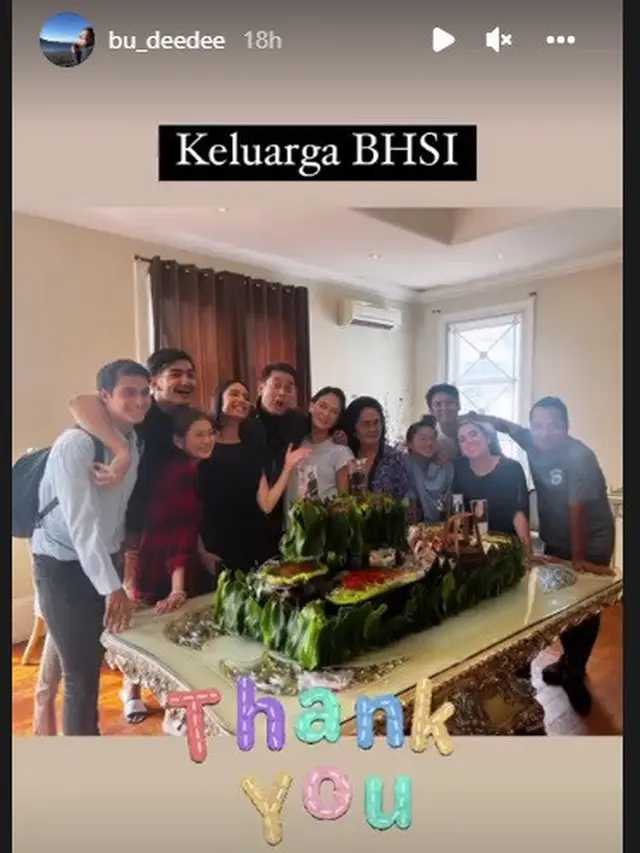 Dian Nitami merayakan ulang tahun ke-51 di lokasi syuting sinetron Buku Harian Seorang Istri (Foto: Instagram @bu_deedee)