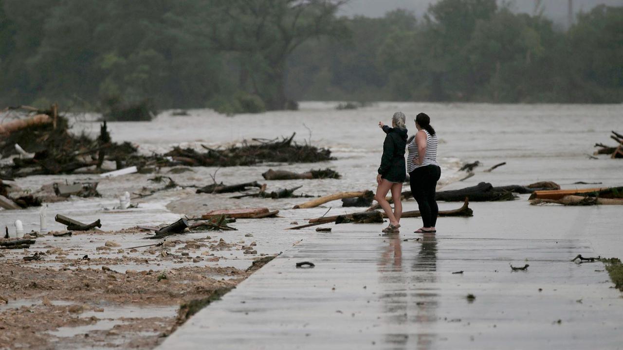 FOTO: Banjir Bandang Terjang Texas, 24 Orang Tewas dan Puluhan Hilang