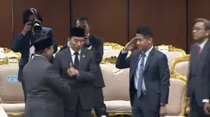 Momen Jokowi Beri Jempol ke Prabowo Usai Pidato Kenegaraan
