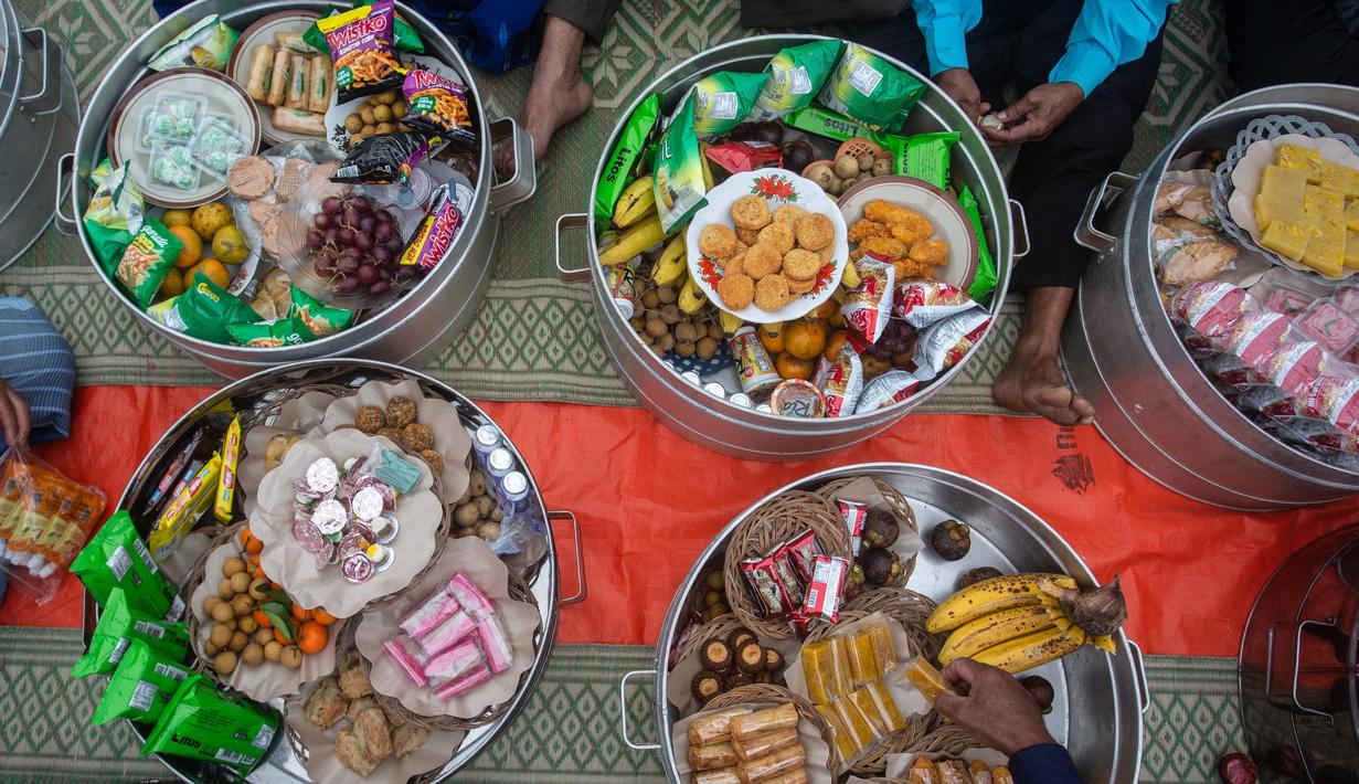 Secara umum, Nyadran dilaksanakan pada bulan Ruwah untuk menyambut kedatangan bulan suci Ramadan. (DEVI RAHMAN/AFP)