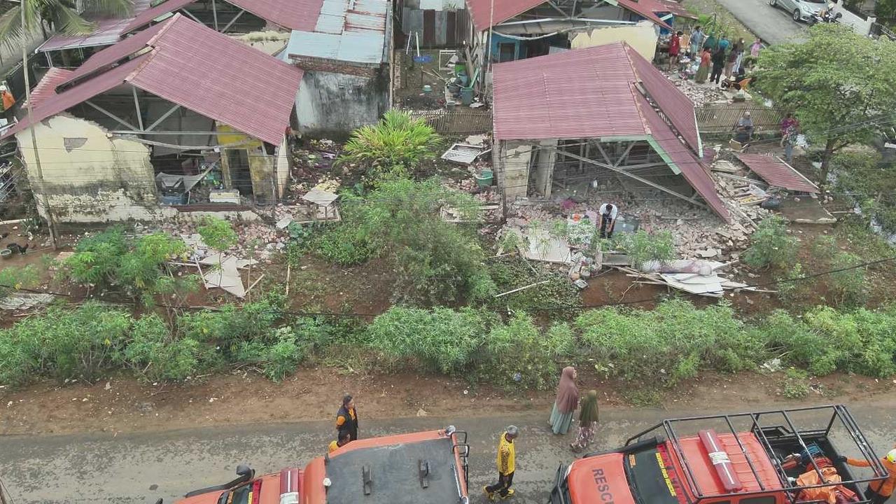 FOTO: Penampakan Kerusakan Bangunan Akibat Gempa Bengkulu