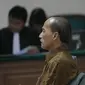 Salah satu eksepsi yang diajukan antara lain jika dirinya tidak dapat dipidana  sesuai dengan Pasal 45 UU BI (Liputan6.com/Herman Zakharia)