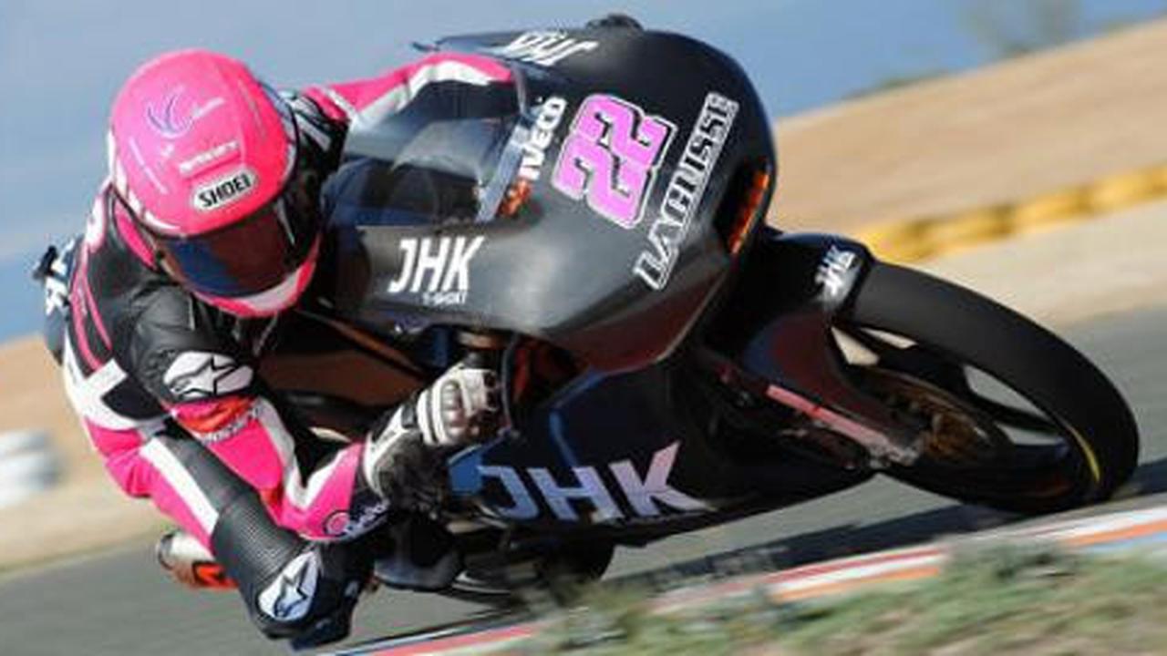 Ana Carrasco resmi jadi pebalap wanita pertama Moto3 2013