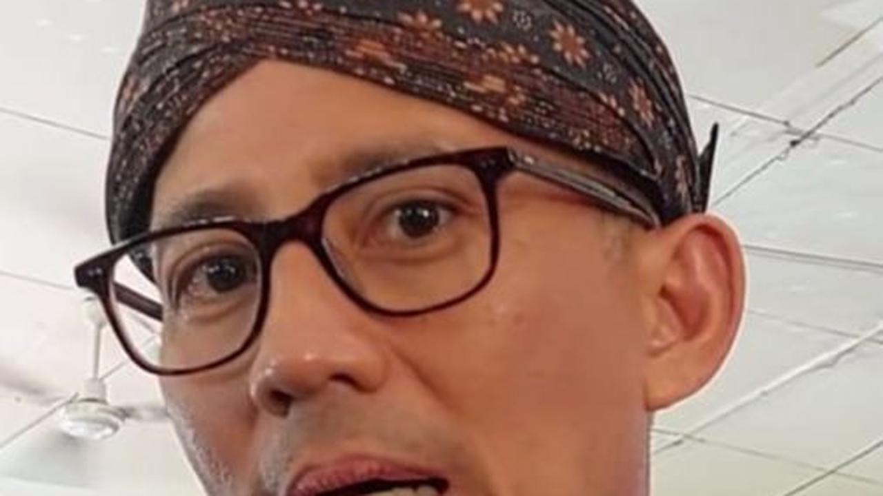 Kampanye Ganjar-Mahfud Usai, Sandiaga Blusukan ke Pasar dan Klenteng di Solo