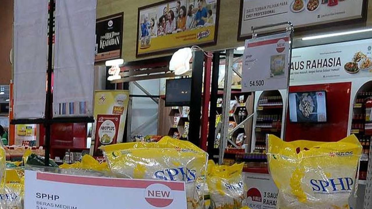 Dirut Bulog Sebut Harga Beras di Karawang Turun Rp1.500 per Kg