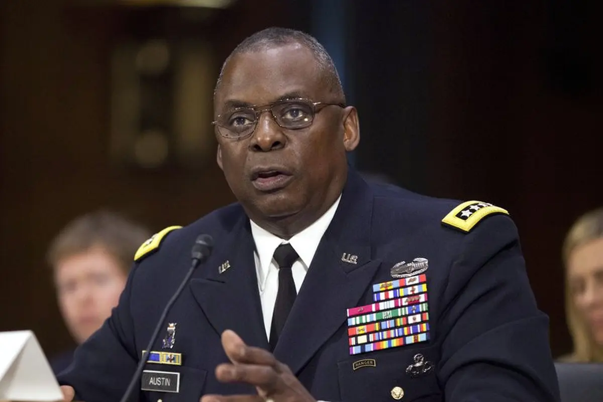 Joe Biden tunjuk Lloyd Austin sebagai menteri pertahanan (menhan) AS. Ia adalah jenderal kulit hitam pertama yang akan memimpin Pentagon.
