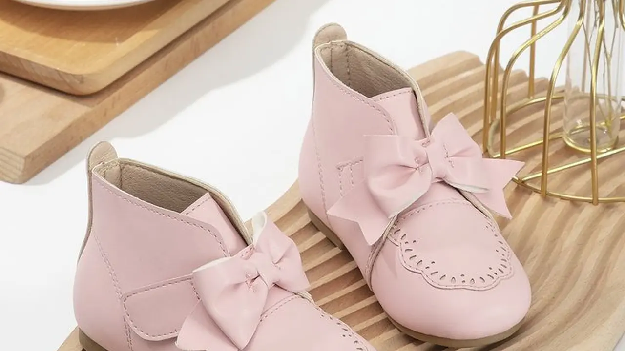Rekomendasi Sneakers untuk Anak Perempuan