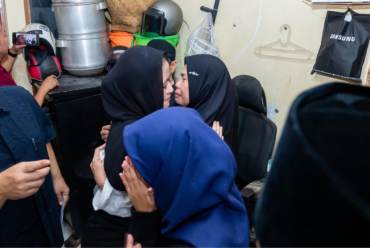Ketua DPR RI Puan Maharani melakukan takziah ke rumah keluarga almarhum Affan Kurniawan