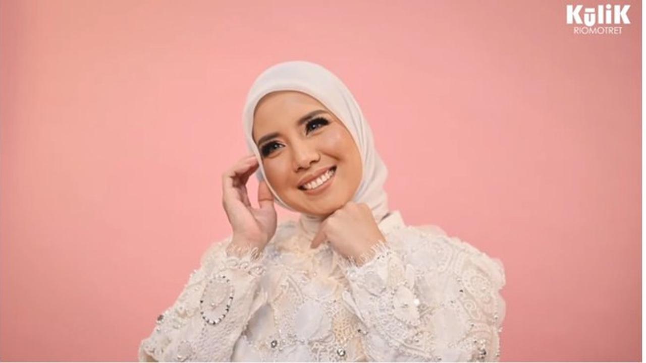 8 Gaya Pemotretan Perdana Tya Ariestya Usai Berhijab, Banjir Pujian