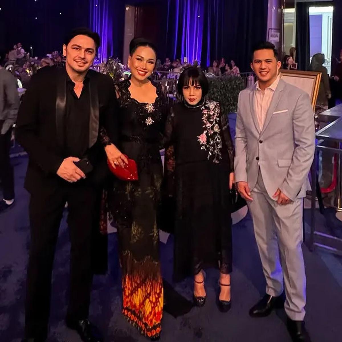 Potret Titi DJ saat Pakai Kebaya, Cantik dan Anggun di Usia Hampir 60 Tahun