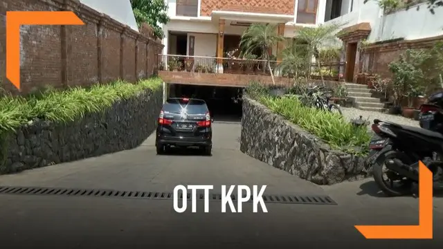 VIDEO: KPK Datangi Kediaman Romahurmuziy