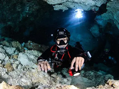 Sudah banyak laut yang didatangi Kirana Larasati untuk melakukan diving. Bahkan, dalam waktu dekat ia menjadi pembicara di the Philippine International Dive Expo (PHIDEX). (Foto: Instagram/@kiranalarasati)