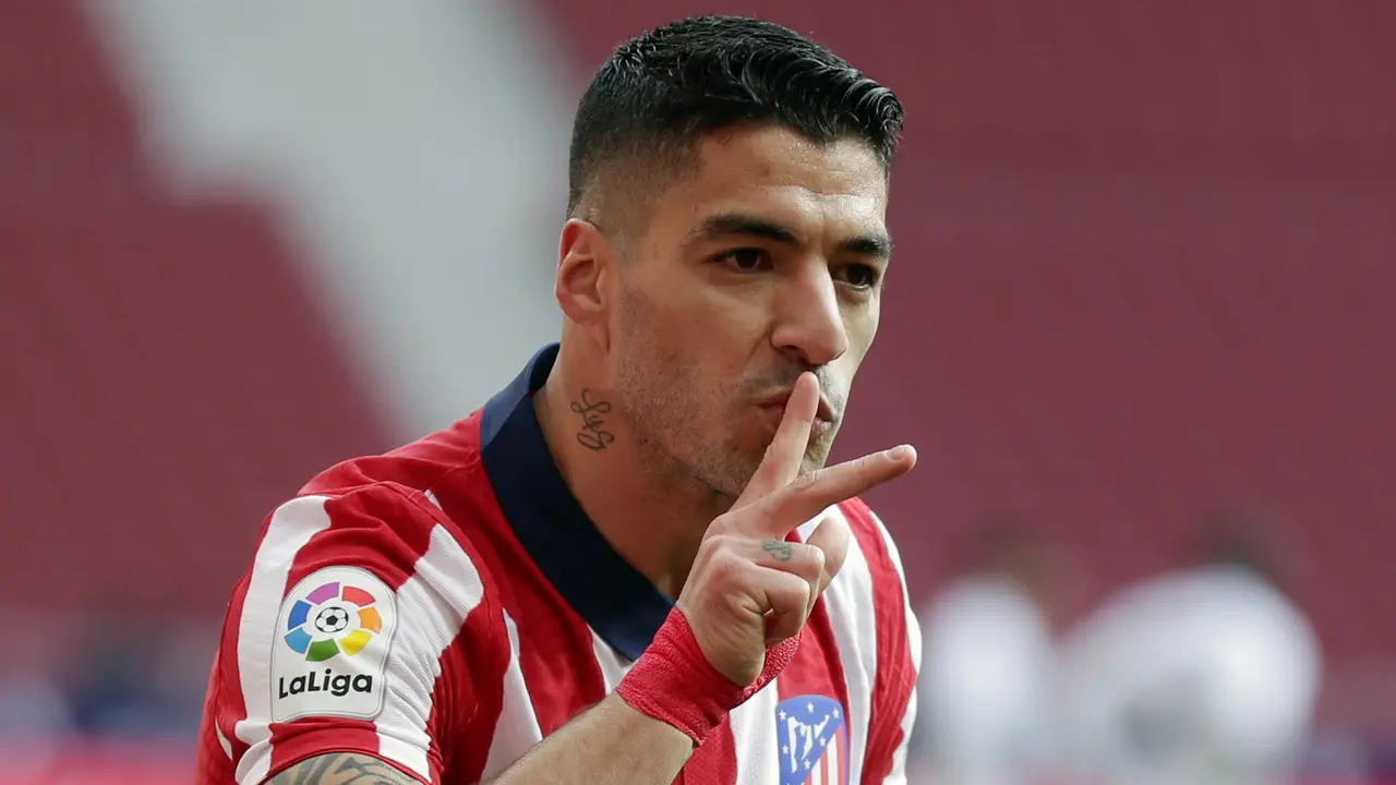 FOTO: Luis Suarez dan Karim Benzema Cetak gol, Derbi Madrid Berakhir Tanpa Pemenang