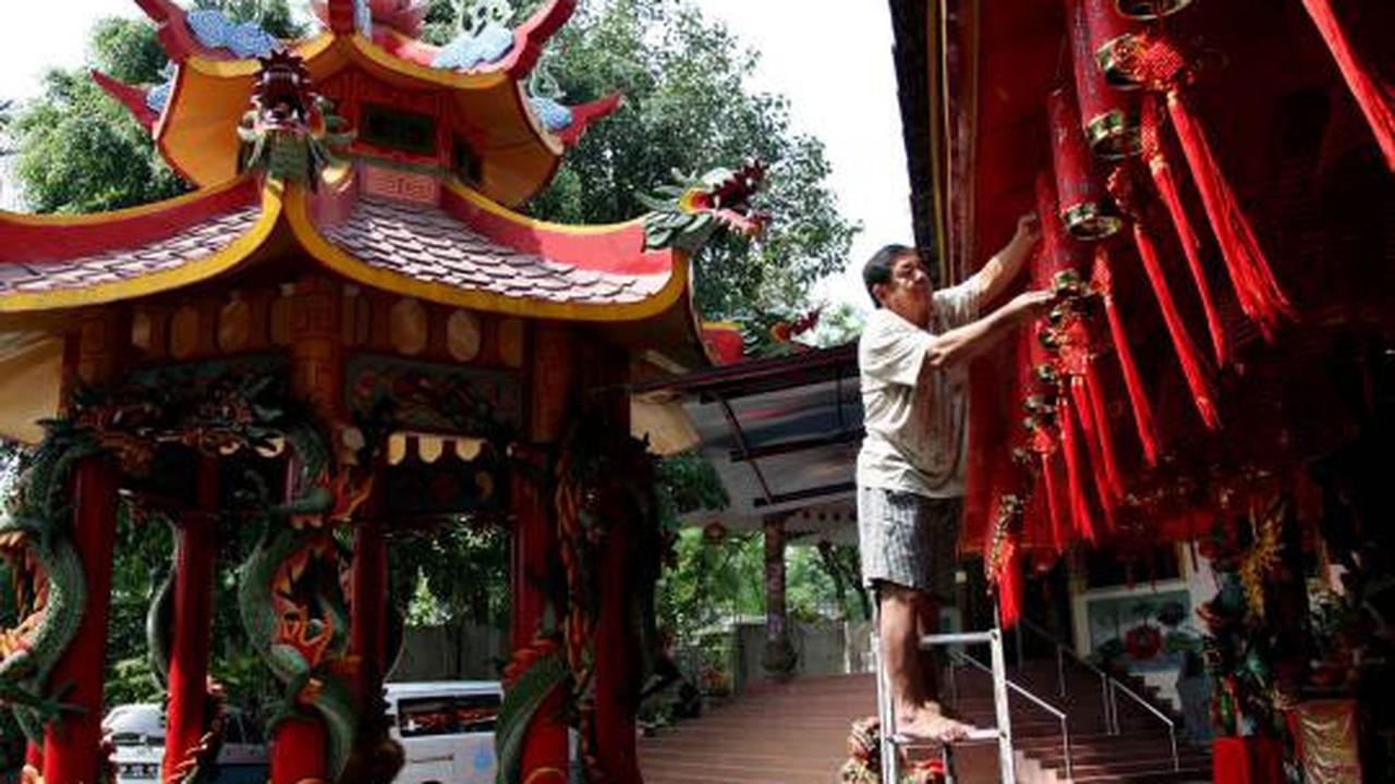 Jelang Imlek, Vihara Amurva Bhumi dipercantik