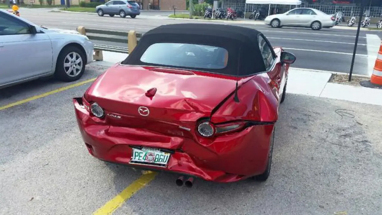 Usai Serah Terima, Mazda MX-5 Terbaru Alami Kecelakaan Perdana
