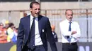 Teriakan pelatih Juventus, Massimiliano Allegri kepada anak asuhnya saat Empoli pada lanjutan Serie A Italia di Carlo Castellani Stadium, Empoli (2/10/2016). (REUTERS/ Alberto Lingria)