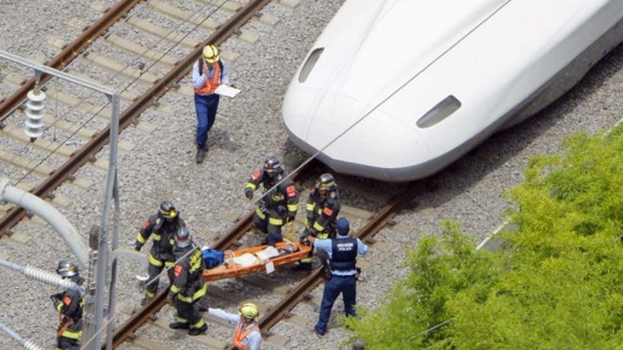 Kereta peluru Shinkansen digegerkan aksi bakar diri penumpang