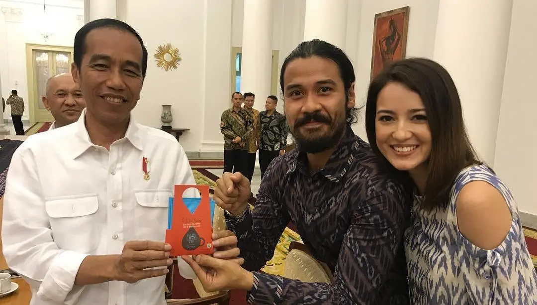 Chicco Jerikho ngopi bareng Presiden Jokowi [foto: Instagram]